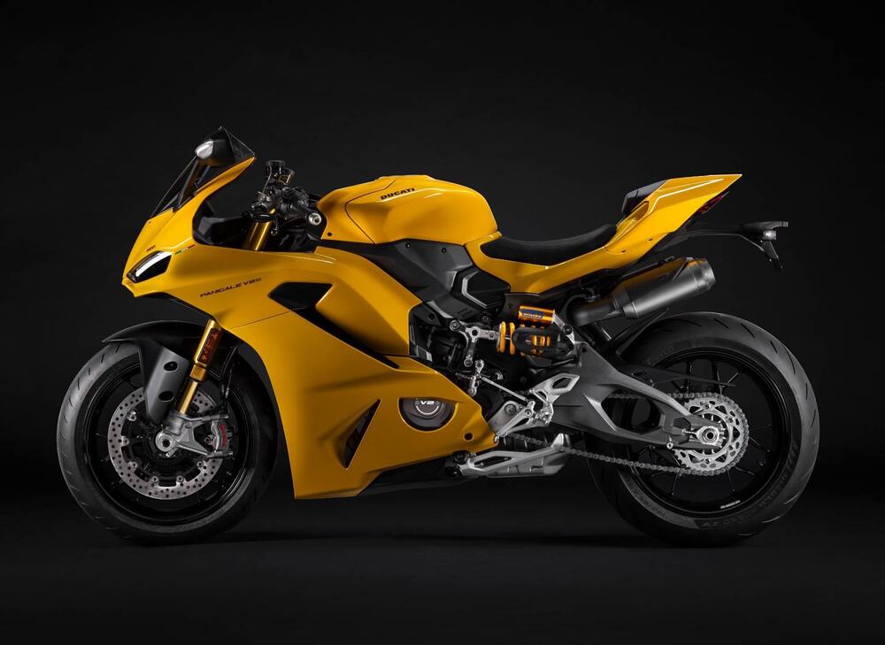 Ducati Panigale V2 S (2025) (2)