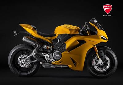 Ducati Panigale V2 S (2025) nuova