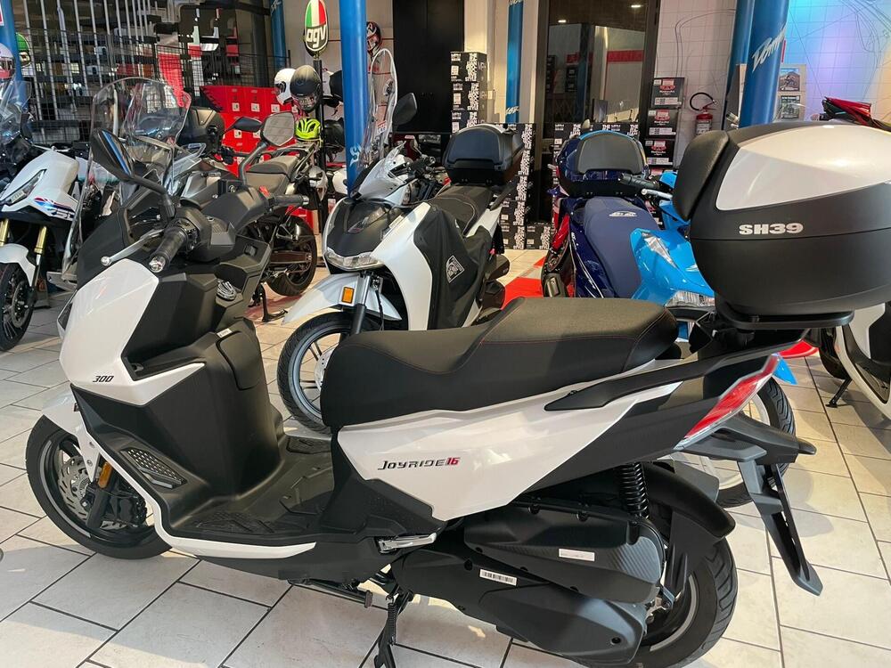 Sym Joyride 300 (2025) (3)
