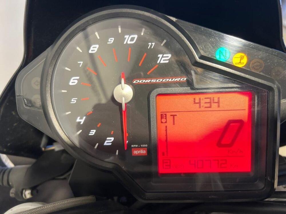 Aprilia Dorsoduro 750 (2009 - 14) (6)