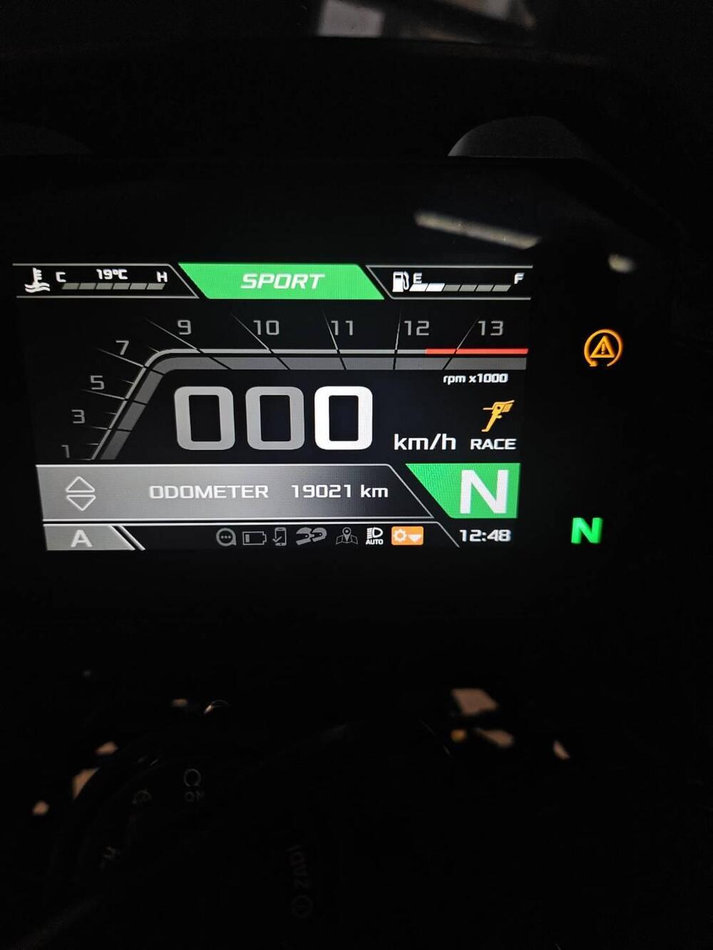 Aprilia Tuono V4 Factory (2021 - 24) (7)