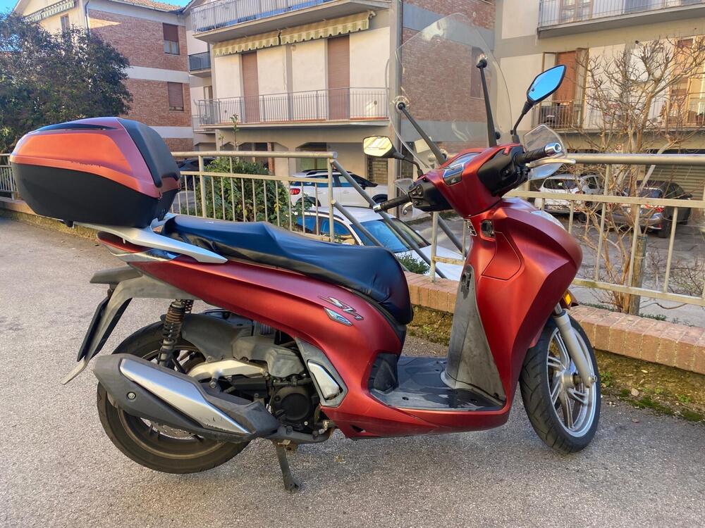 Honda SH 350 (2021 - 24) (4)