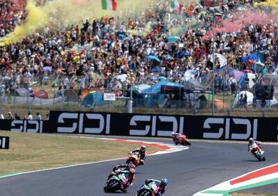 MotoGP 2025. Carlos Ezpeleta su team e nuove tappe nel motomondiale: Molti vogliono entrare in MotoGP