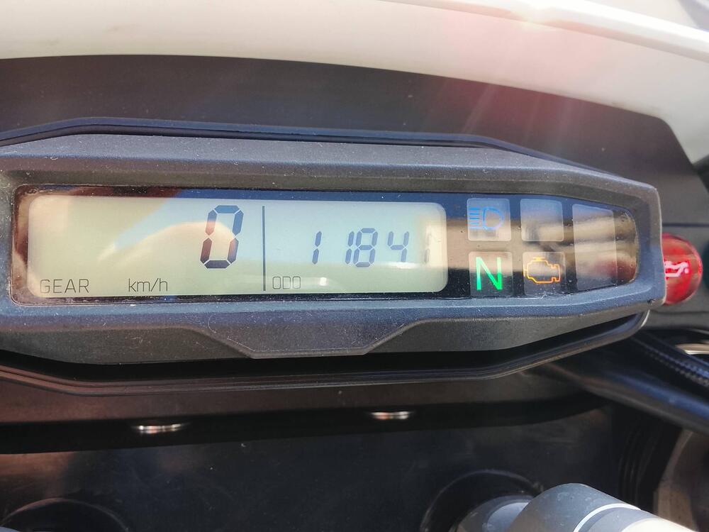 Husqvarna 701 Supermoto (2022) (5)