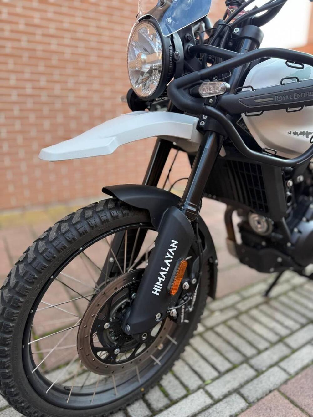 Royal Enfield Himalayan 450 Tubeless (2024 - 25) (4)