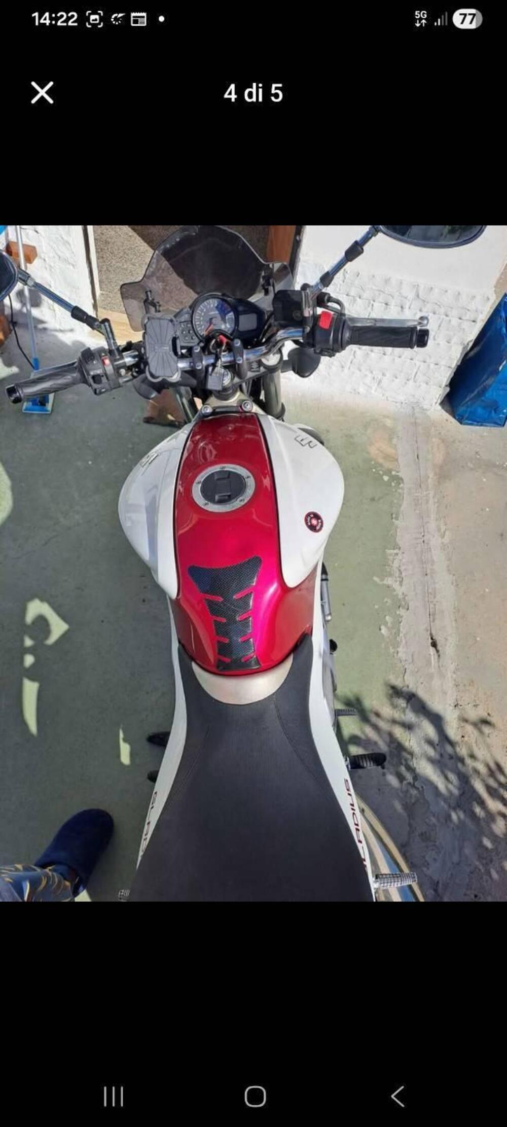 Suzuki Gladius 650 SFV (2009 - 15) (4)