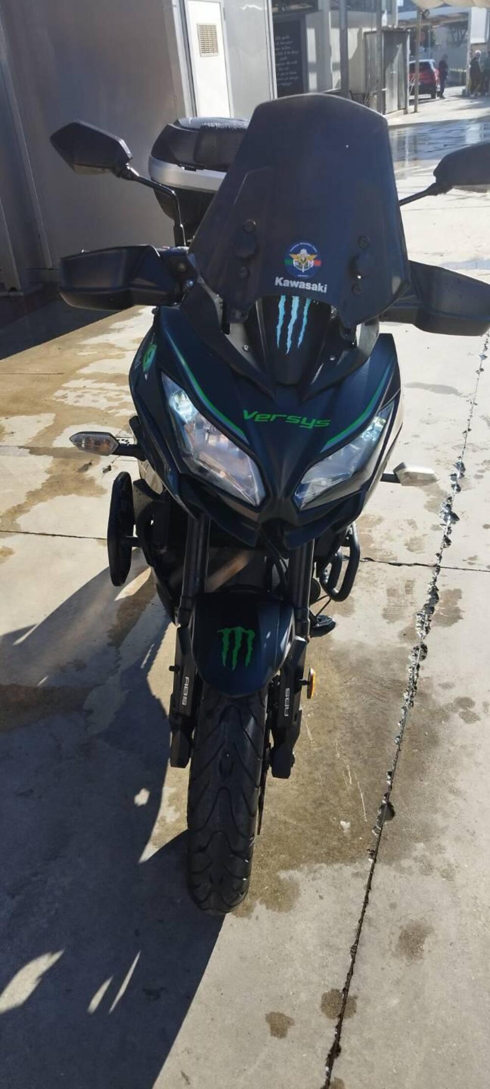 Kawasaki Versys 650 SE (2017) (2)