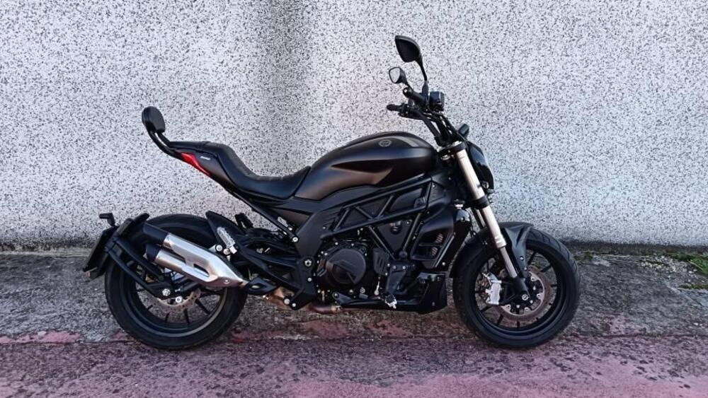 Benelli 502 C (2021 - 25)