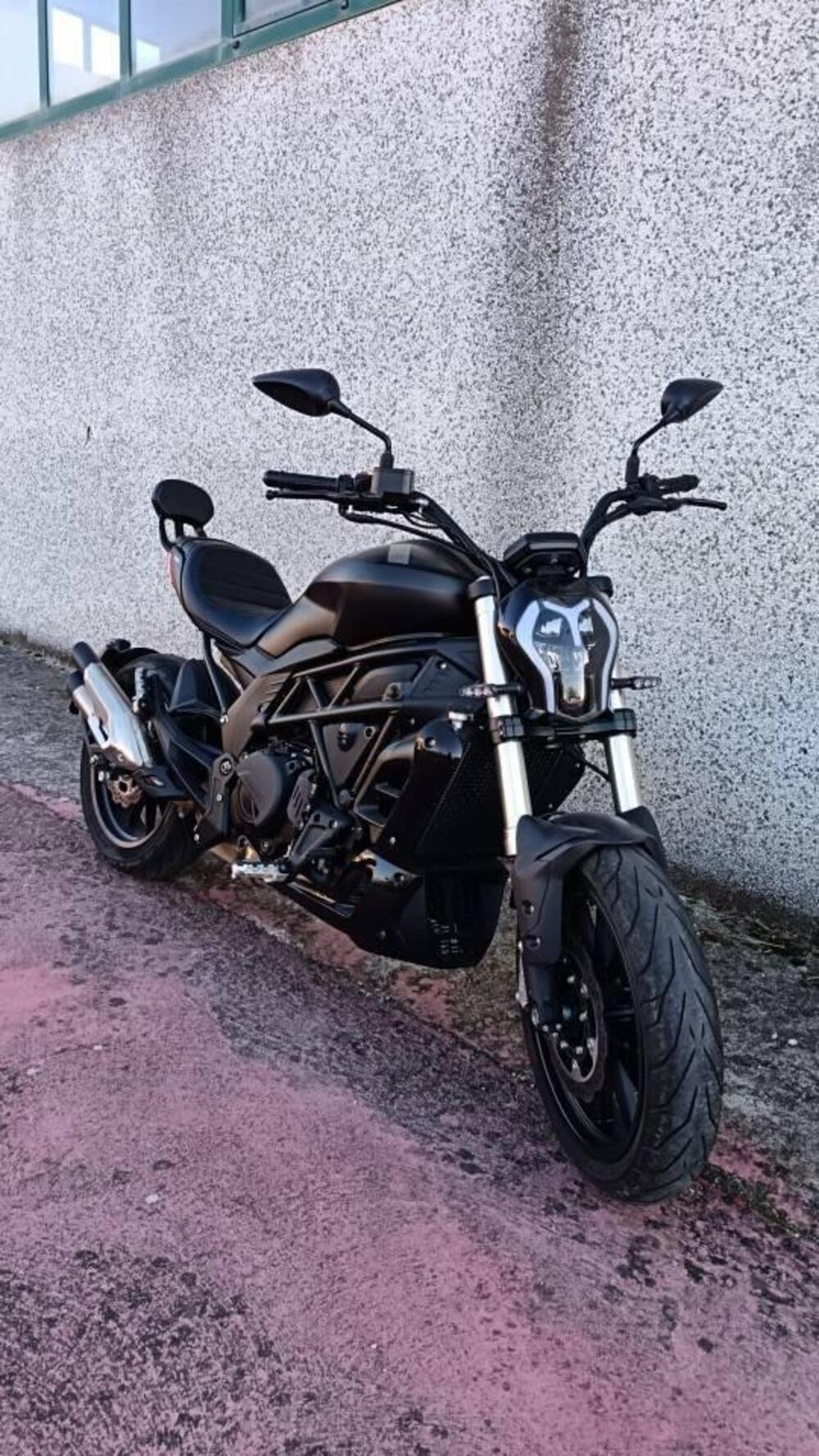 Benelli 502 C (2021 - 25) (2)