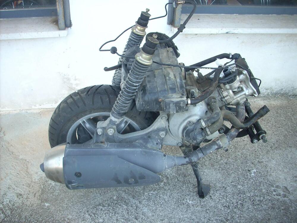 MOTORE SUPER HEXAGON 180 4t Piaggio