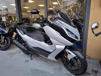 Zontes ZT350-E (2023 - 25) usata