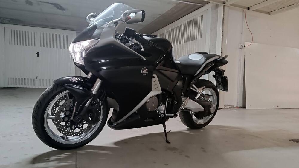 Honda VFR 1200 F ABS (2009 - 16) (5)