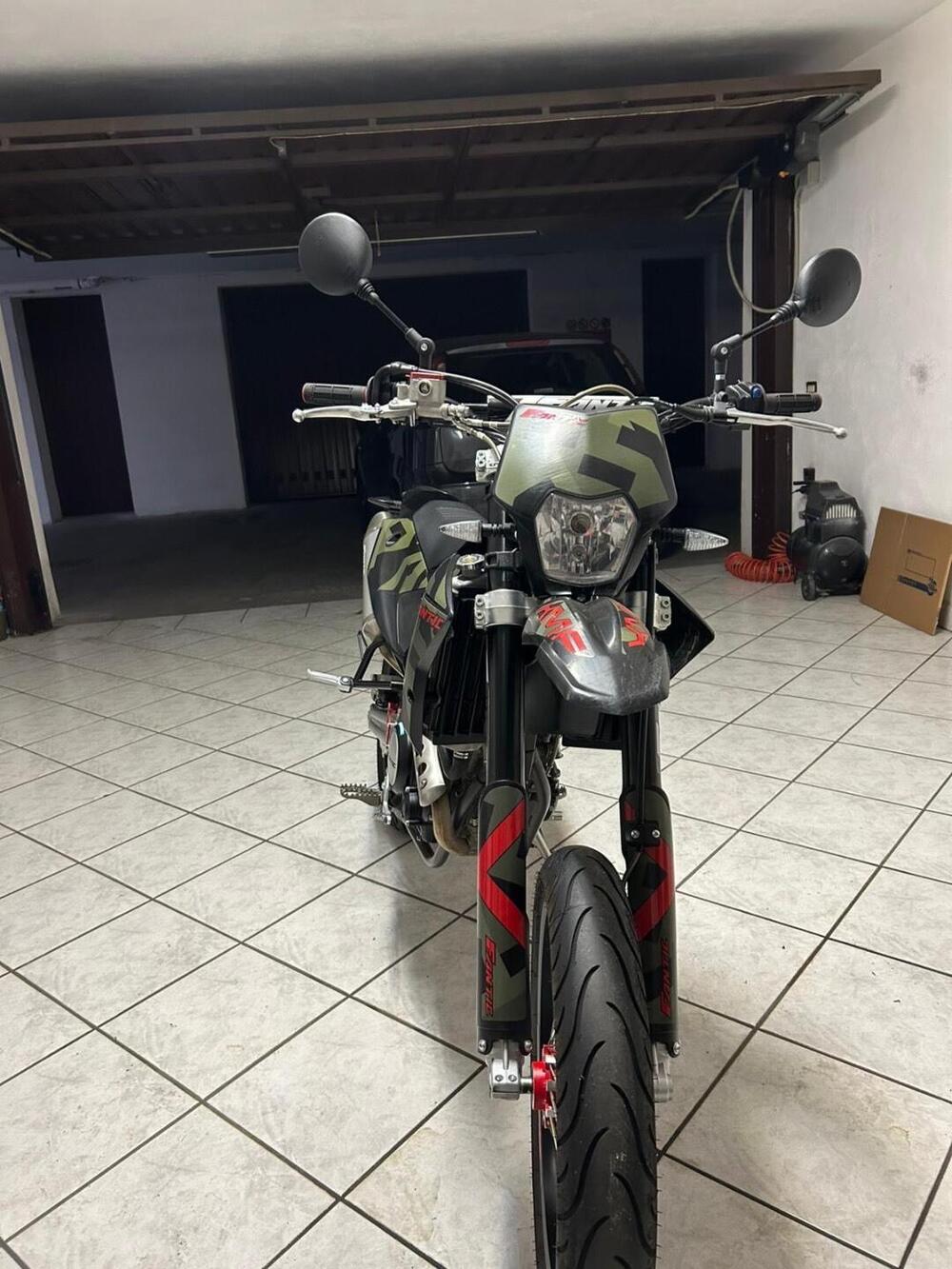 Fantic Motor XMF 125 Motard Performance 4T (2023 - 24) (6)