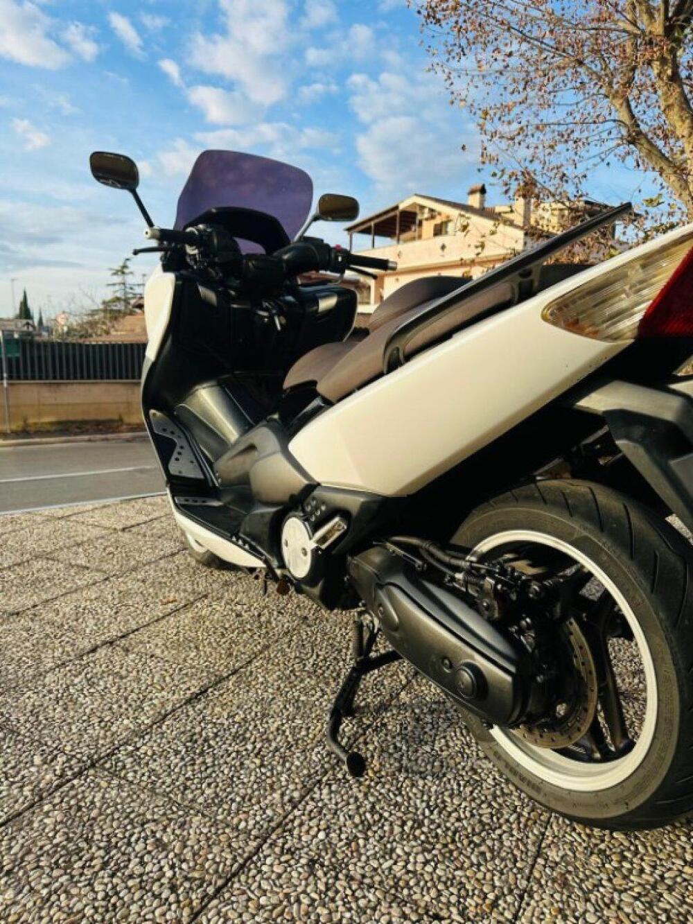 Yamaha T-Max 500 White Max (2010 - 11) (10)