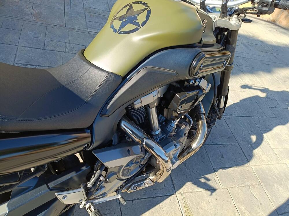 Yamaha MT-01 (2005- 11) (4)