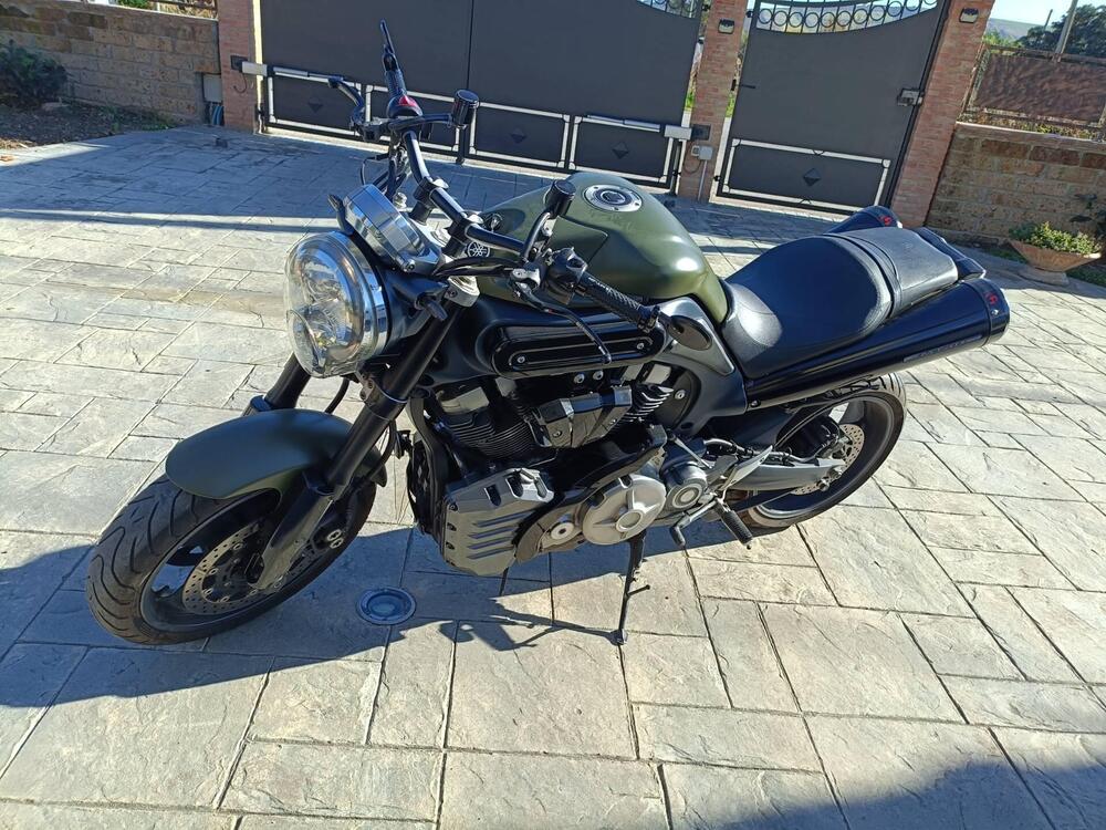 Yamaha MT-01 (2005- 11) (5)