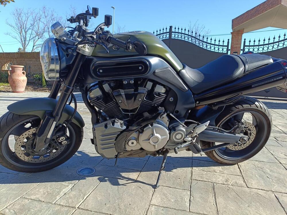 Yamaha MT-01 (2005- 11) (6)