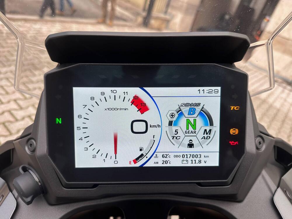 Suzuki GSX-S1000GX Touring (2024 - 26) (7)