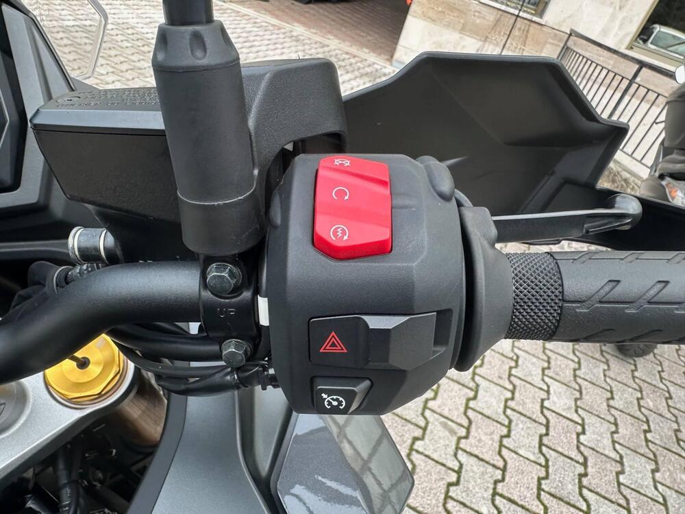 Suzuki GSX-S1000GX Touring (2024 - 26) (9)