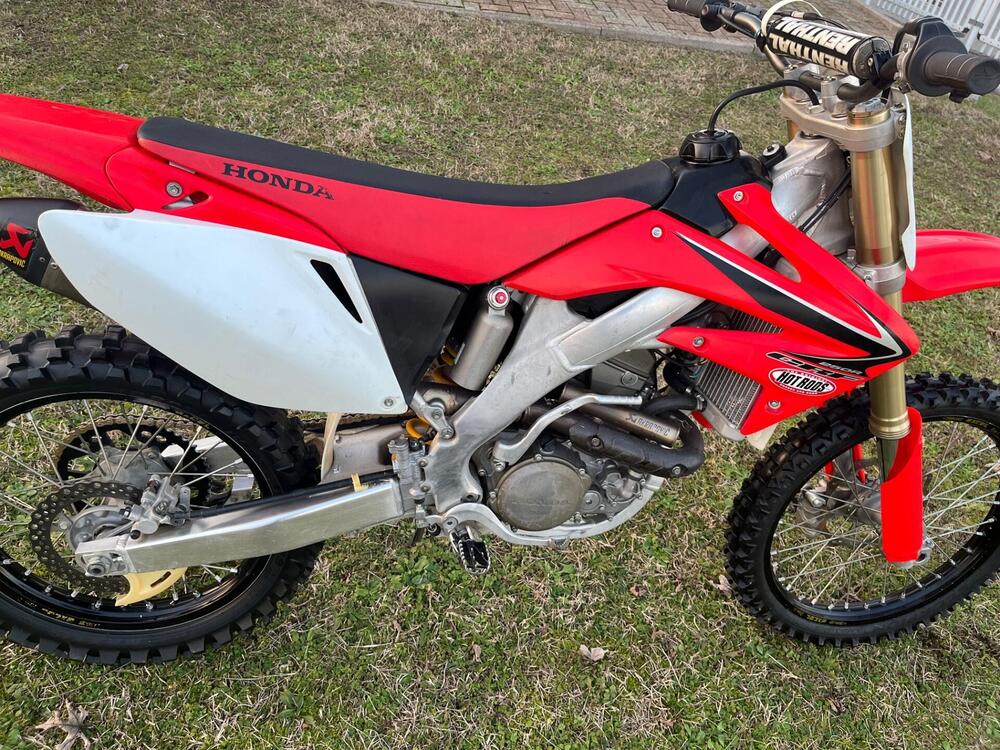 Honda CRF 250 R (2008) (14)