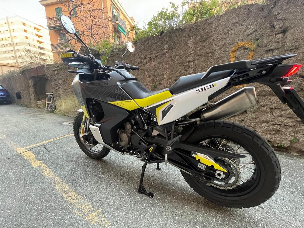 Husqvarna Norden 901 (2022 - 25) (3)