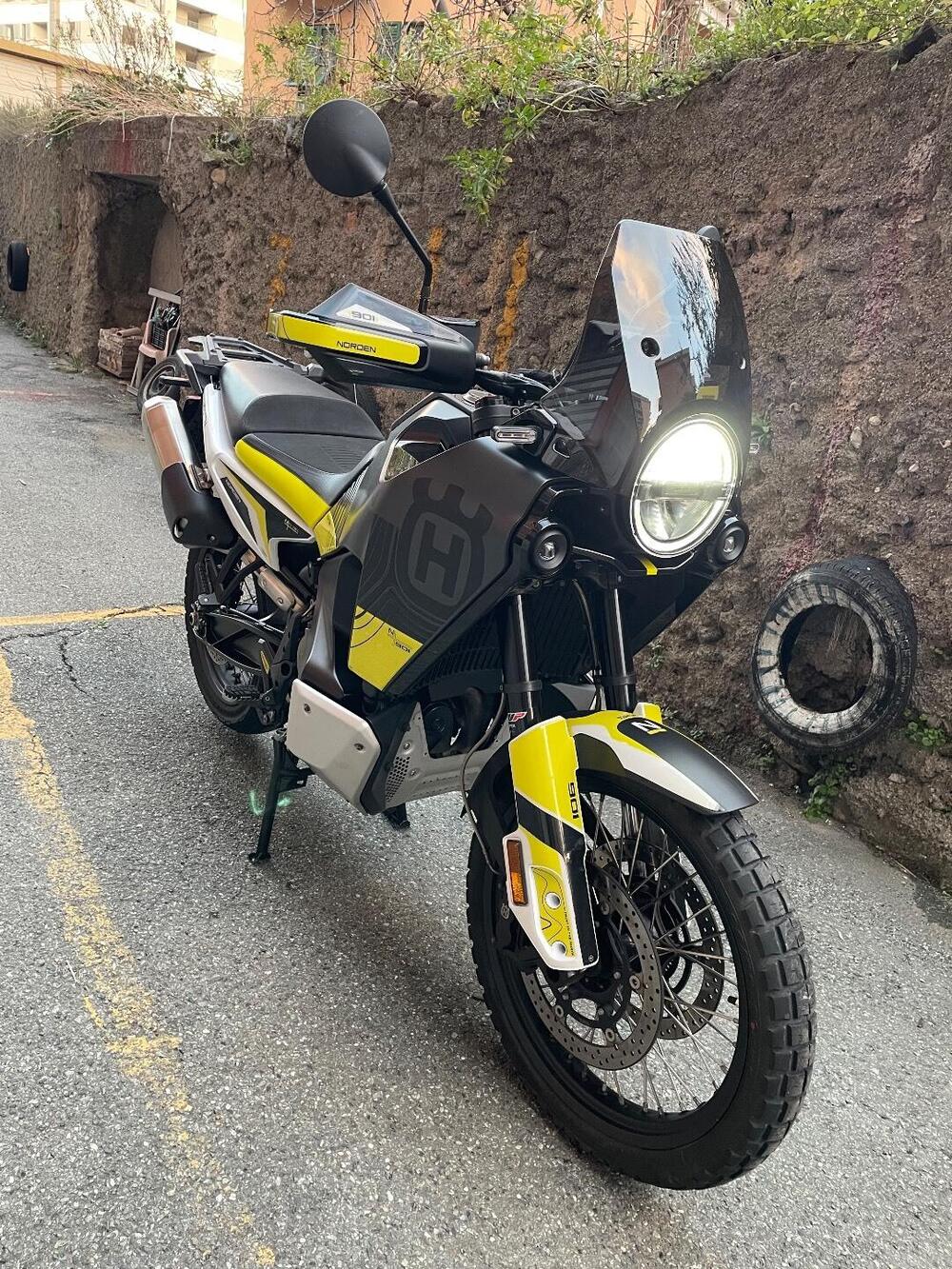 Husqvarna Norden 901 (2022 - 25) (5)