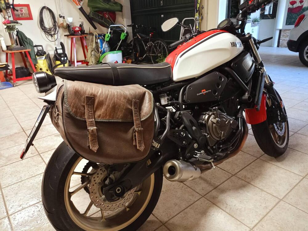 Yamaha XSR 700 (2021) (4)