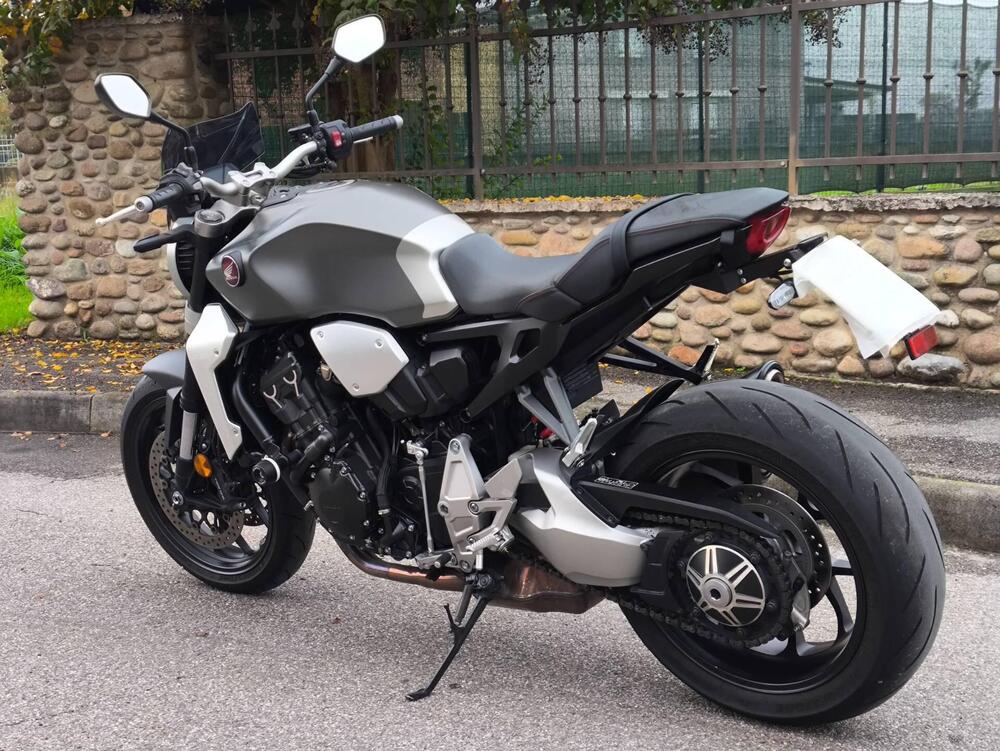 Honda CB 1000 R + Neo Sport Cafè (2019 - 20) (3)