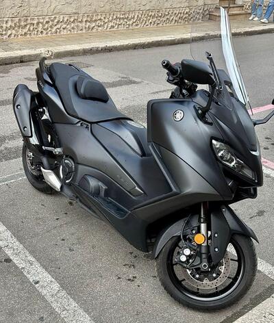 Yamaha T-Max 560 (2025 - 26) usata
