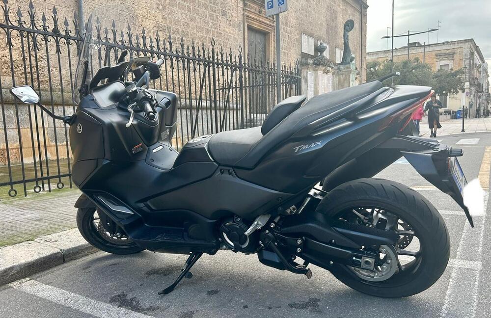 Yamaha T-Max 560 (2025 - 26) (5)