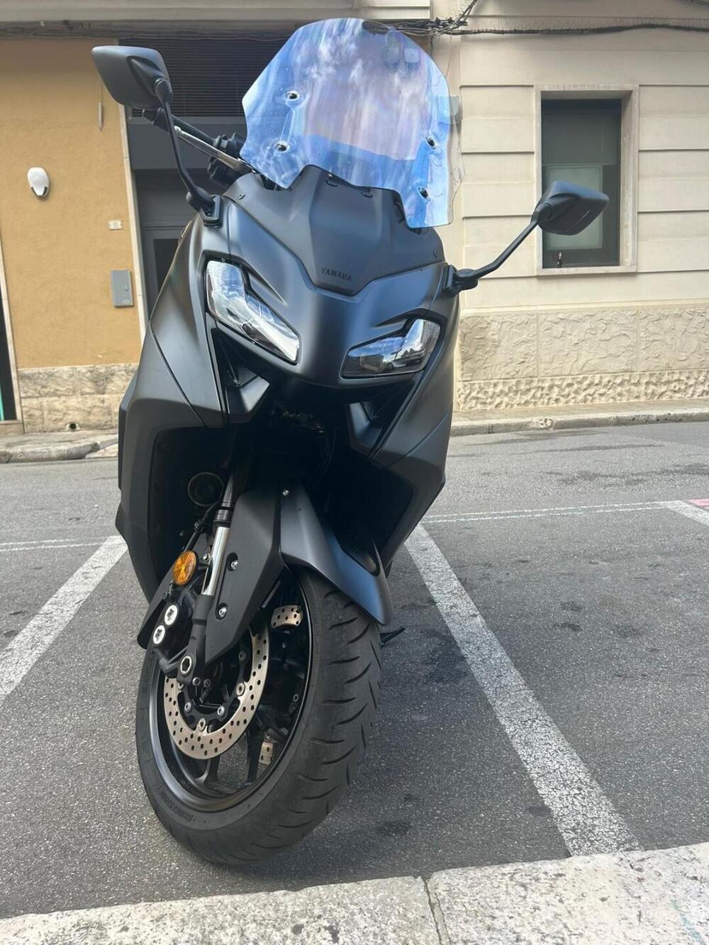 Yamaha T-Max 560 (2025 - 26) (8)