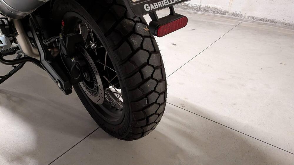 Moto Guzzi V85 TT Travel (2020) (9)