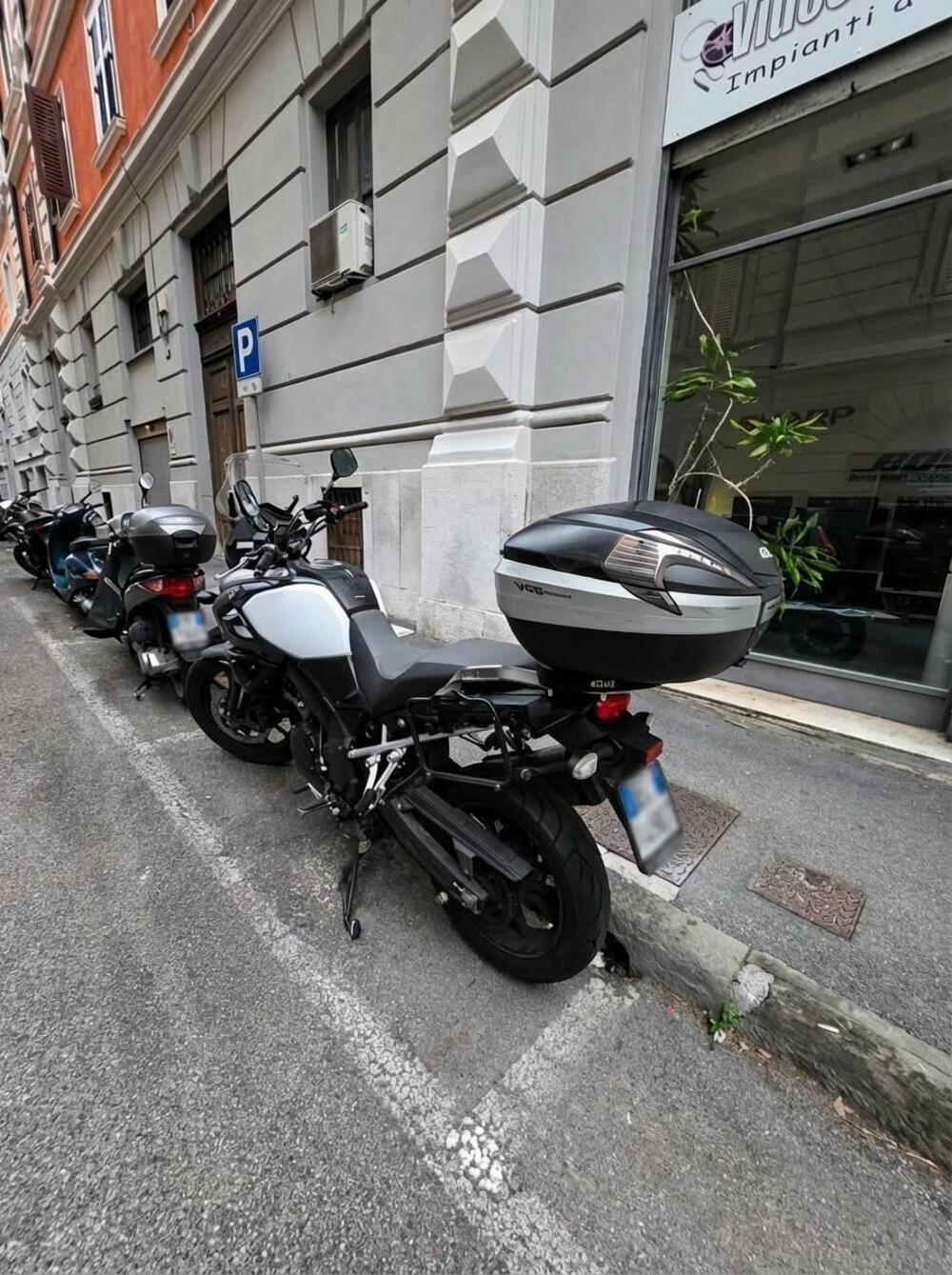 Suzuki V-Strom 1000 ABS (2014 - 17) (2)