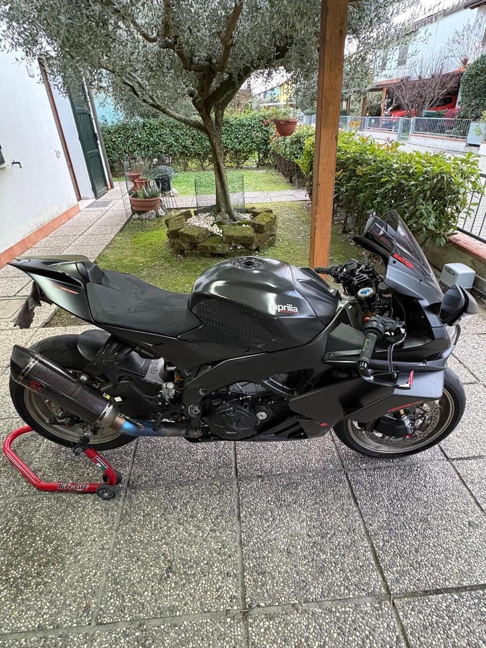 Aprilia RSV4 1100 Factory (2019 - 20) (4)