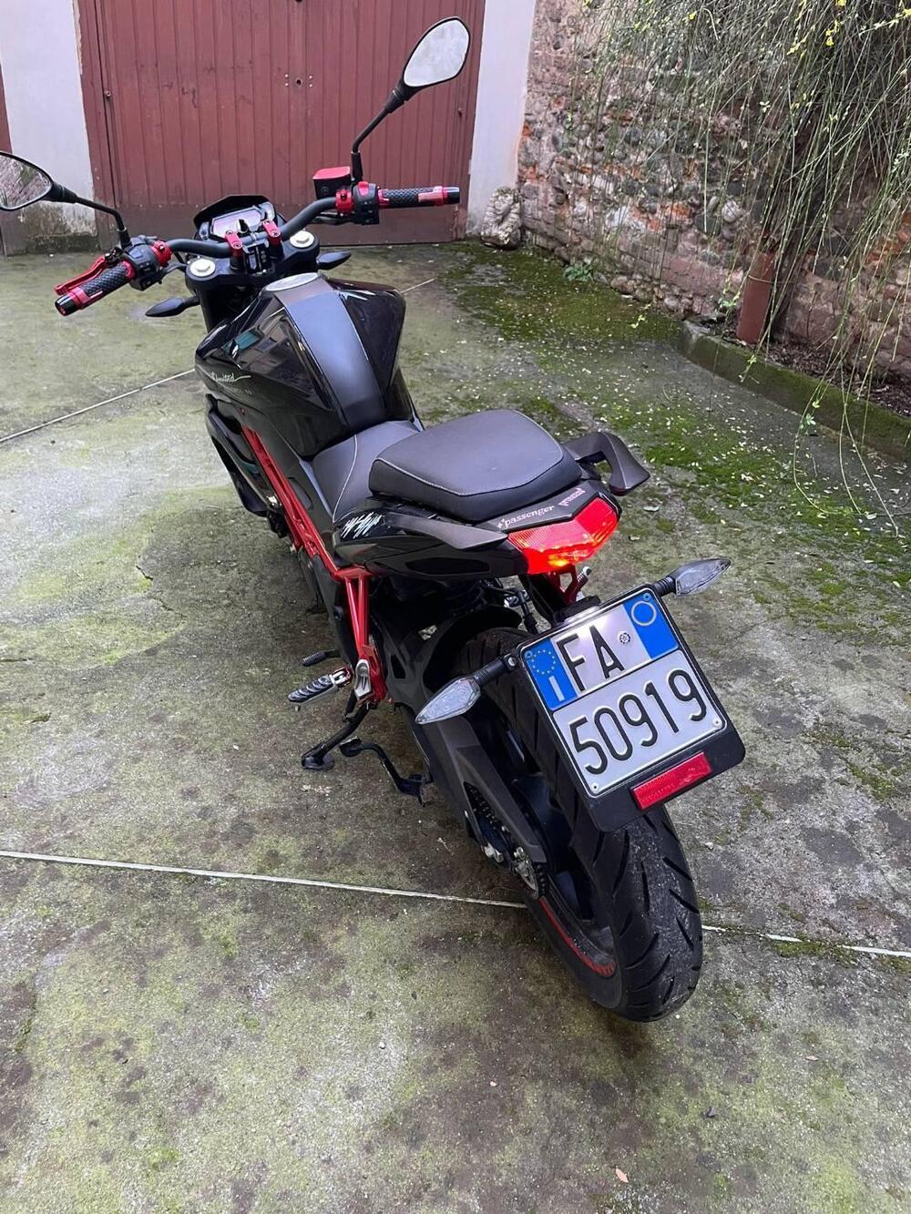 Benelli BN 125 (2021 - 25) (4)