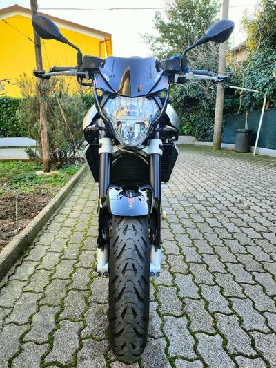 Aprilia Shiver 750 ABS (2010 - 17) usata