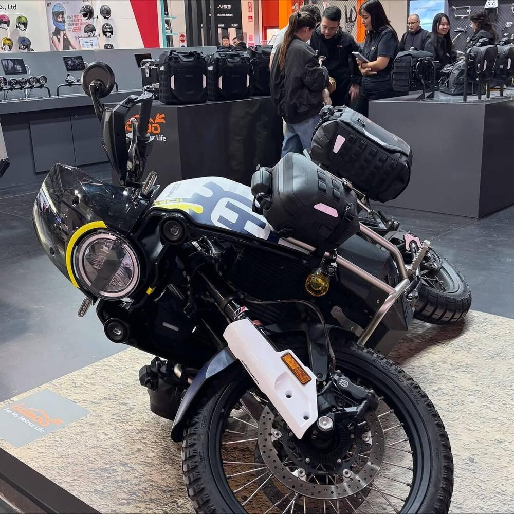 Husqvarna Norden 901 (2022 - 26)