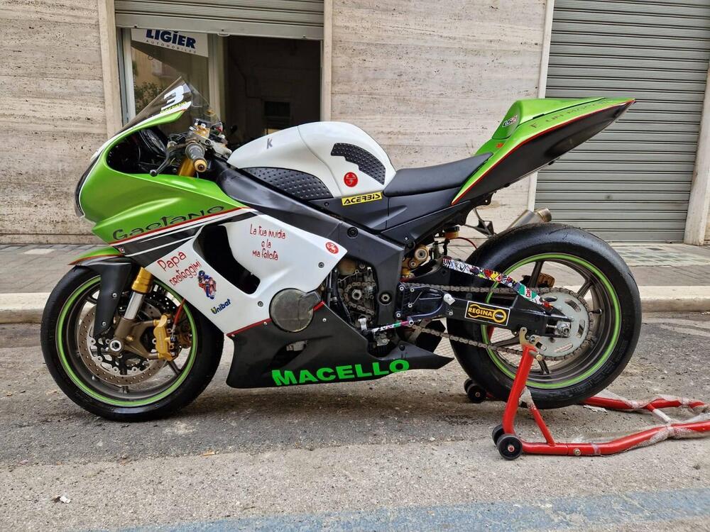 Kawasaki Ninja 636 ZX-6R (2005 - 06) (2)