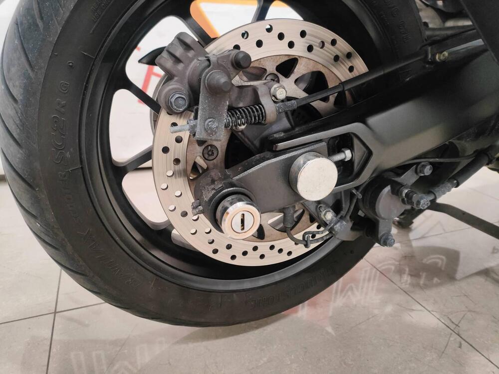 Yamaha T-Max 560 (2025 - 26) (4)