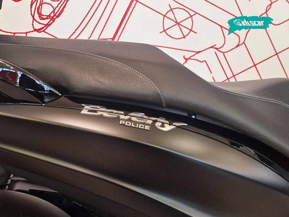 Piaggio Beverly 350 Police ABS-ASR (2018 - 20) (9)