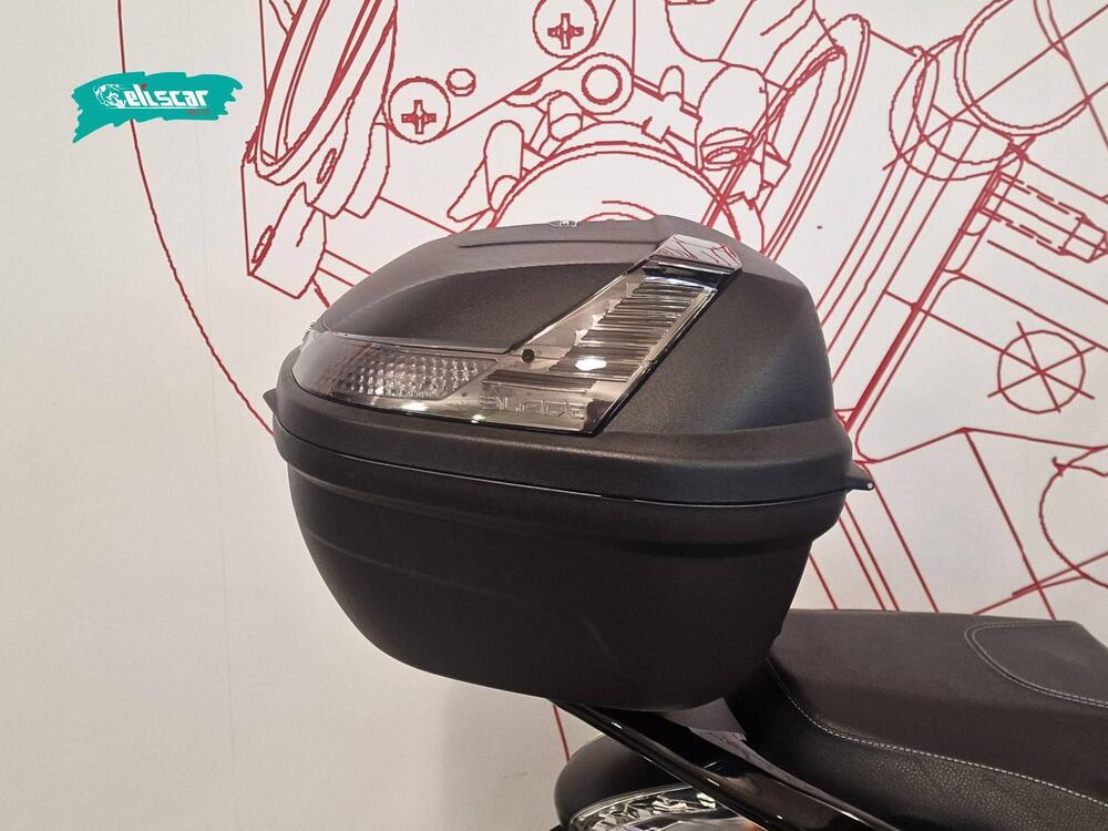 Piaggio Beverly 350 Police ABS-ASR (2018 - 20) (7)