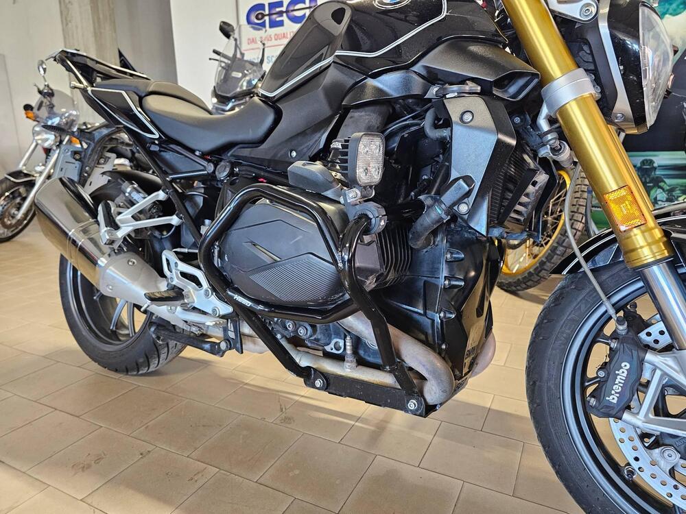 Bmw R 1200 R Black Edition (2017 - 18) (3)