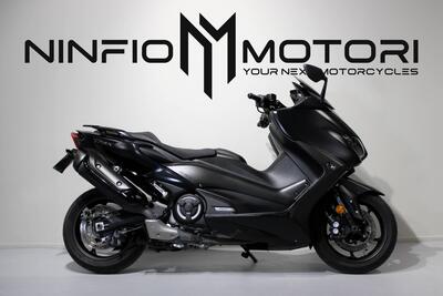 Yamaha T-Max 560 (2020 - 21) usata