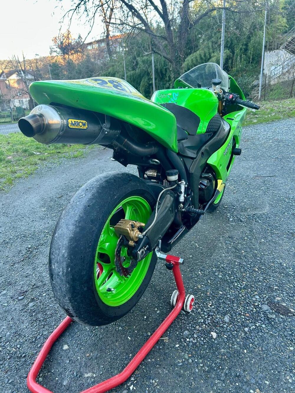 Kawasaki Ninja 636 ZX-6R (2005 - 06) (4)