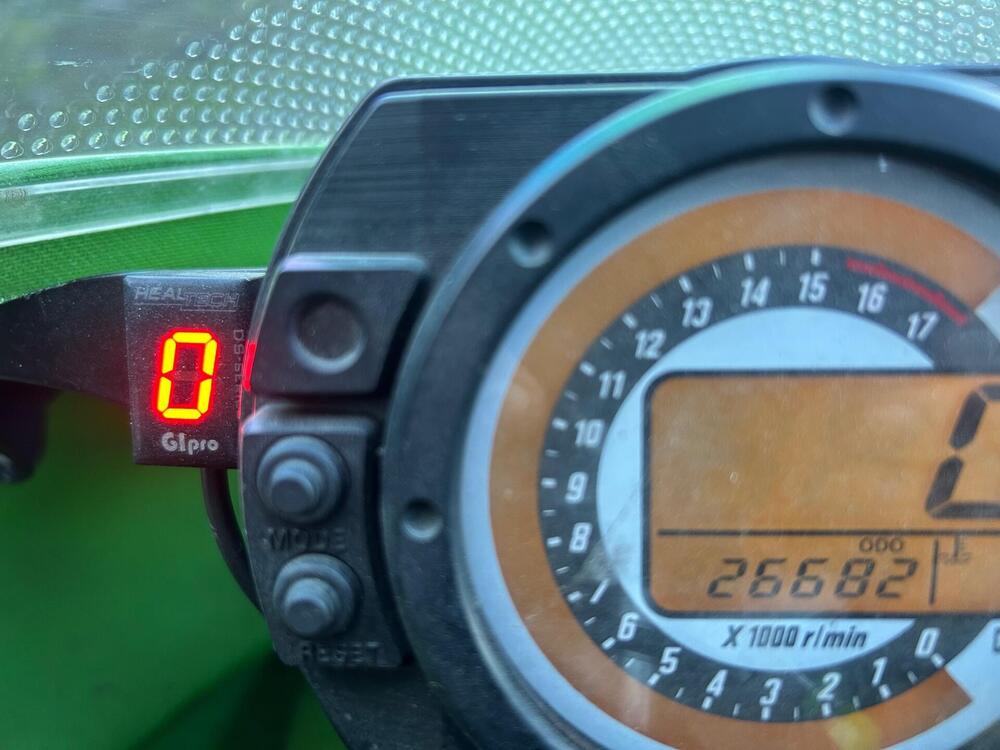 Kawasaki Ninja 636 ZX-6R (2005 - 06) (8)