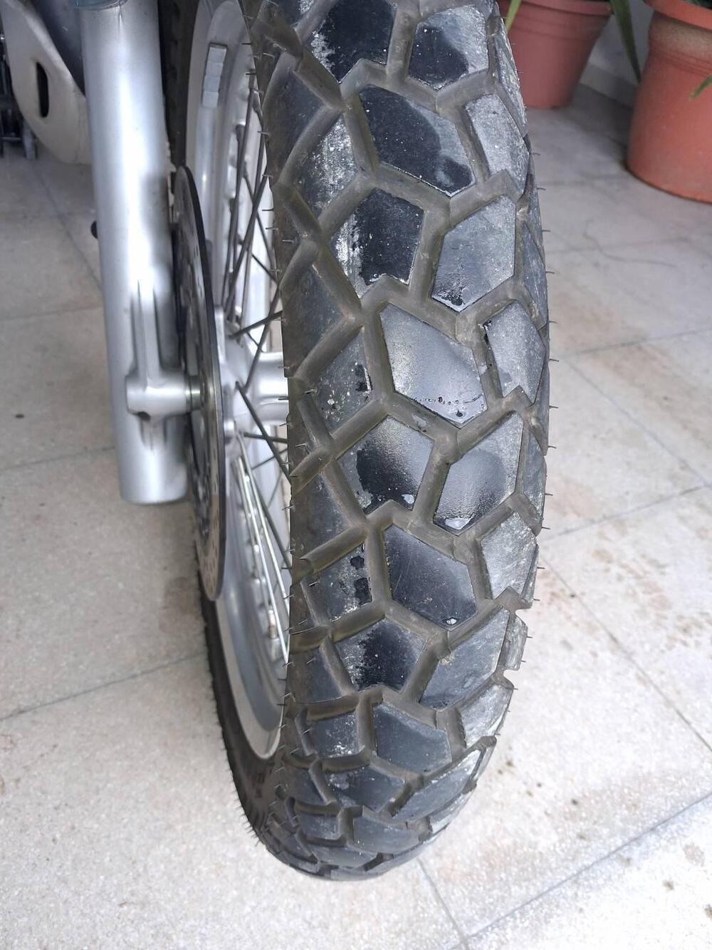 Suzuki XF 650 Freewind (1997 - 03) (5)