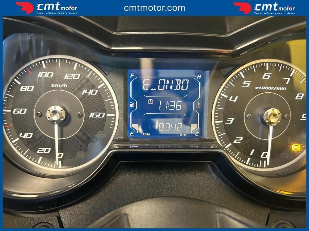 Yamaha X-Max 300 Tech Max (2021 - 24) (5)