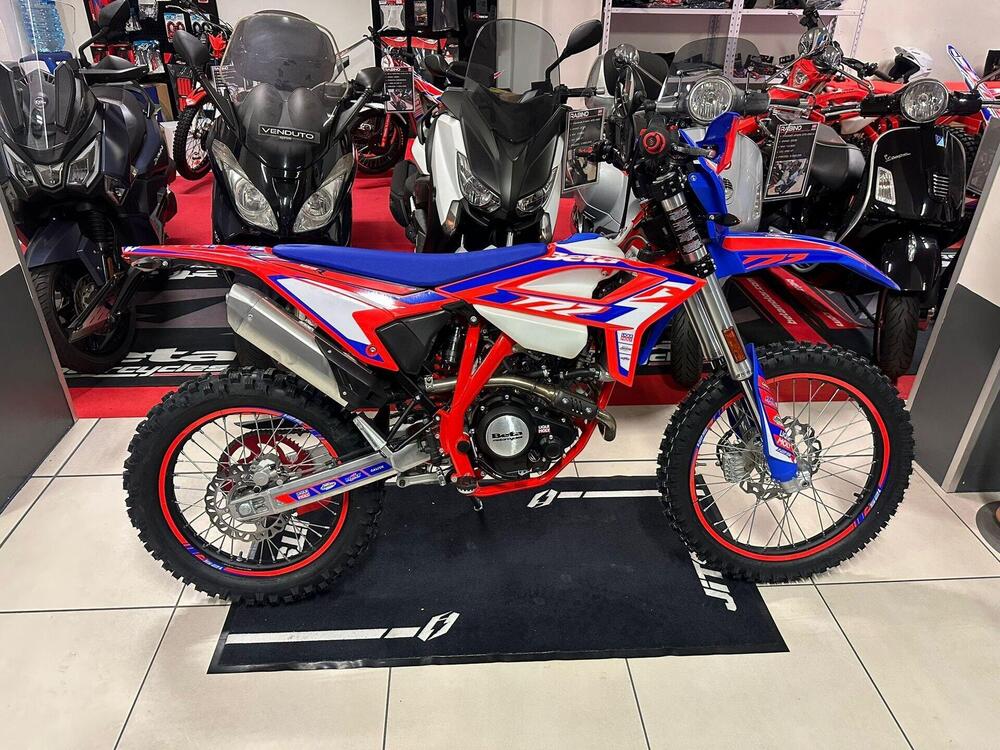 Betamotor RR 125 4T Enduro R (2024 - 26) (2)