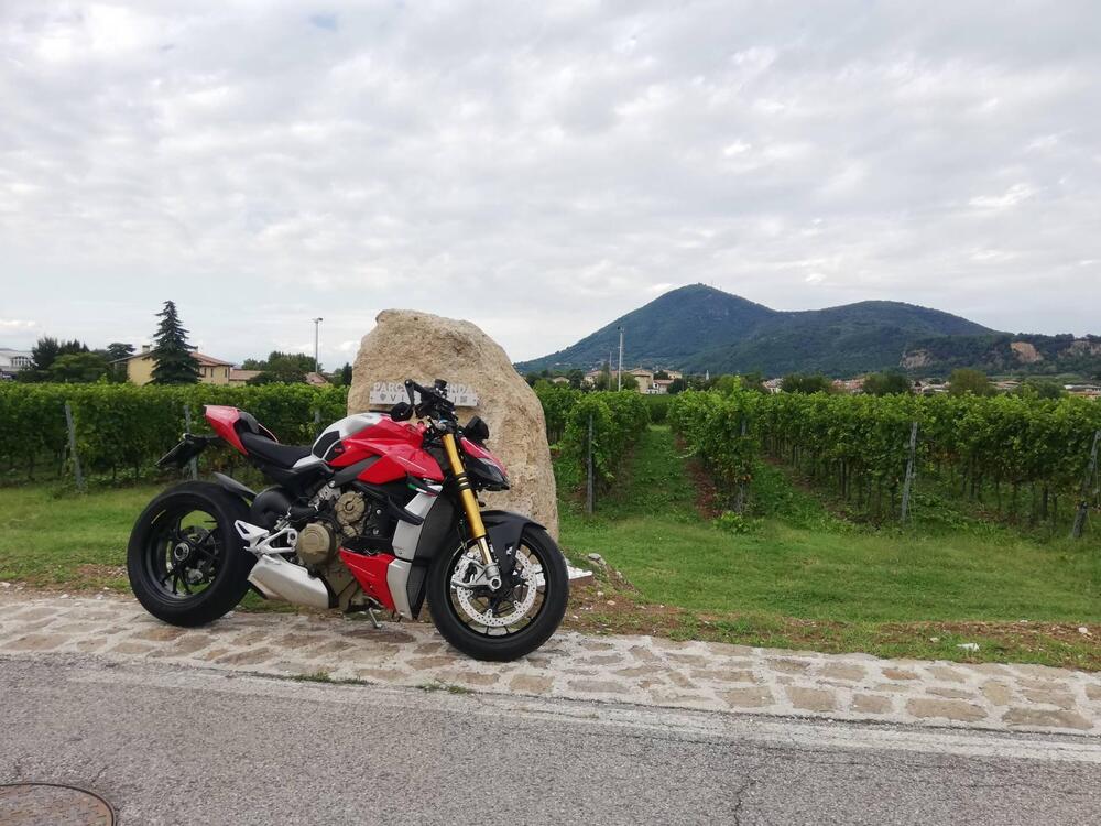 Ducati Streetfighter V4 1100 S (2021 - 22)