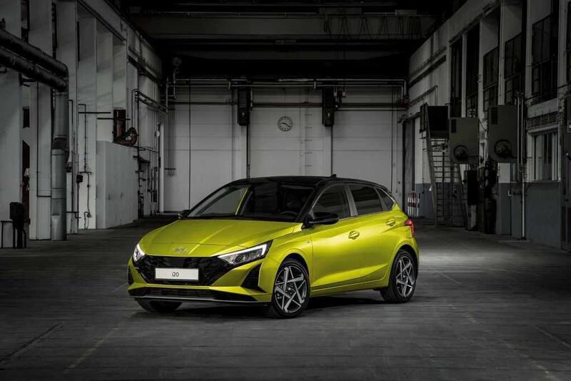 Nuova Hyundai i20 MY2026: motore inedito e due allestimenti per conquistare il segmento B
